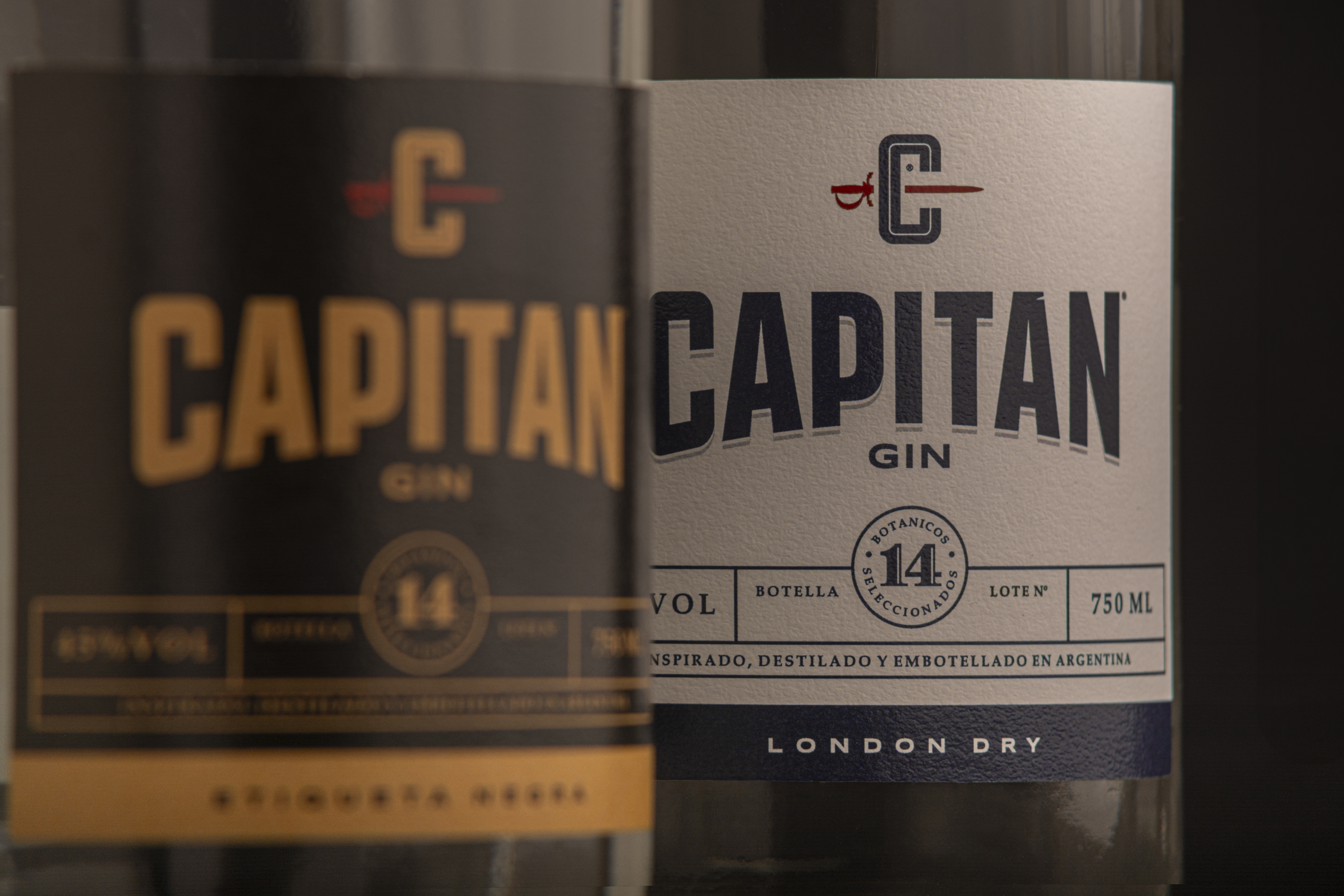 Capitán Gin London Dry y Etiqueta Negra